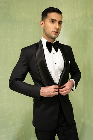suit black