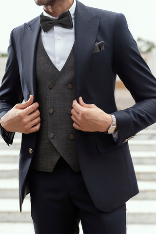 Nero Three Piece Suit