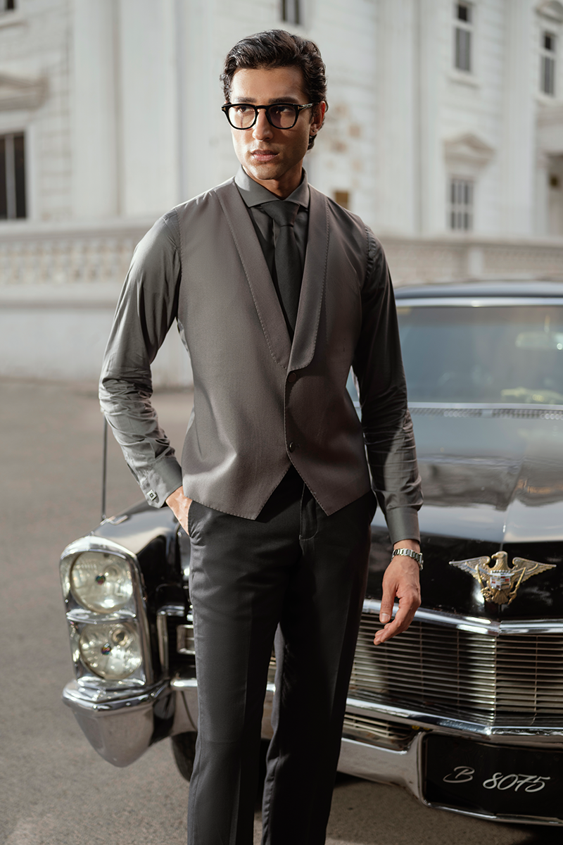 Tavo Three Piece Suit