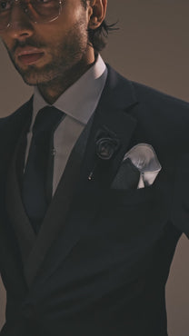 Apice Prezioso Three Piece Suit